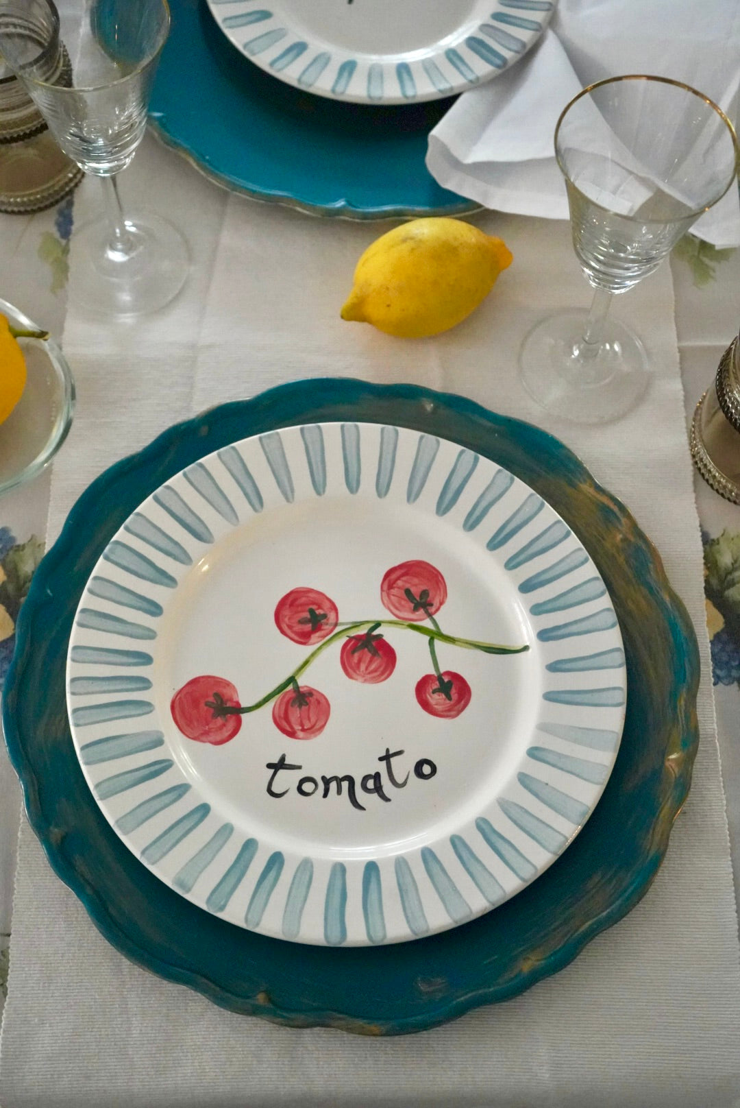 Piatto piano "Tomato" – Collezione Righe Pop